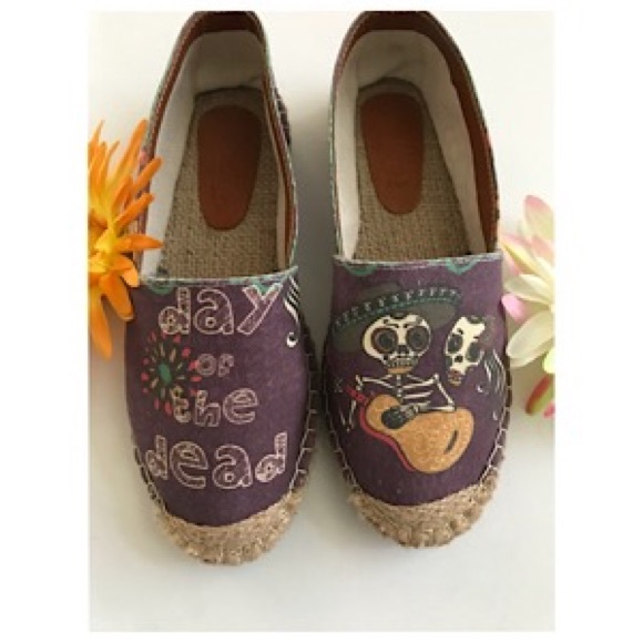 Artsy Espradrilles - Picture 3 of 8